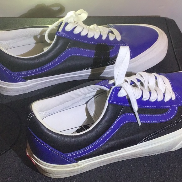 Vans - Picture 5 of 5